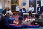دیدار خادمان بسیجی آستان قدس رضوی با خانواده شهیدان رمارم
