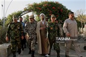 مزار شهدای اصفهان عطرافشانی و غبارروبی شد