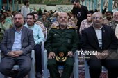 مزار شهدای اصفهان عطرافشانی و غبارروبی شد