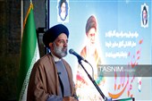 غبارروبی مزار شهدای مدفون در حرم مطهر رضوی