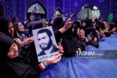غبارروبی مزار شهدای مدفون در حرم مطهر رضوی